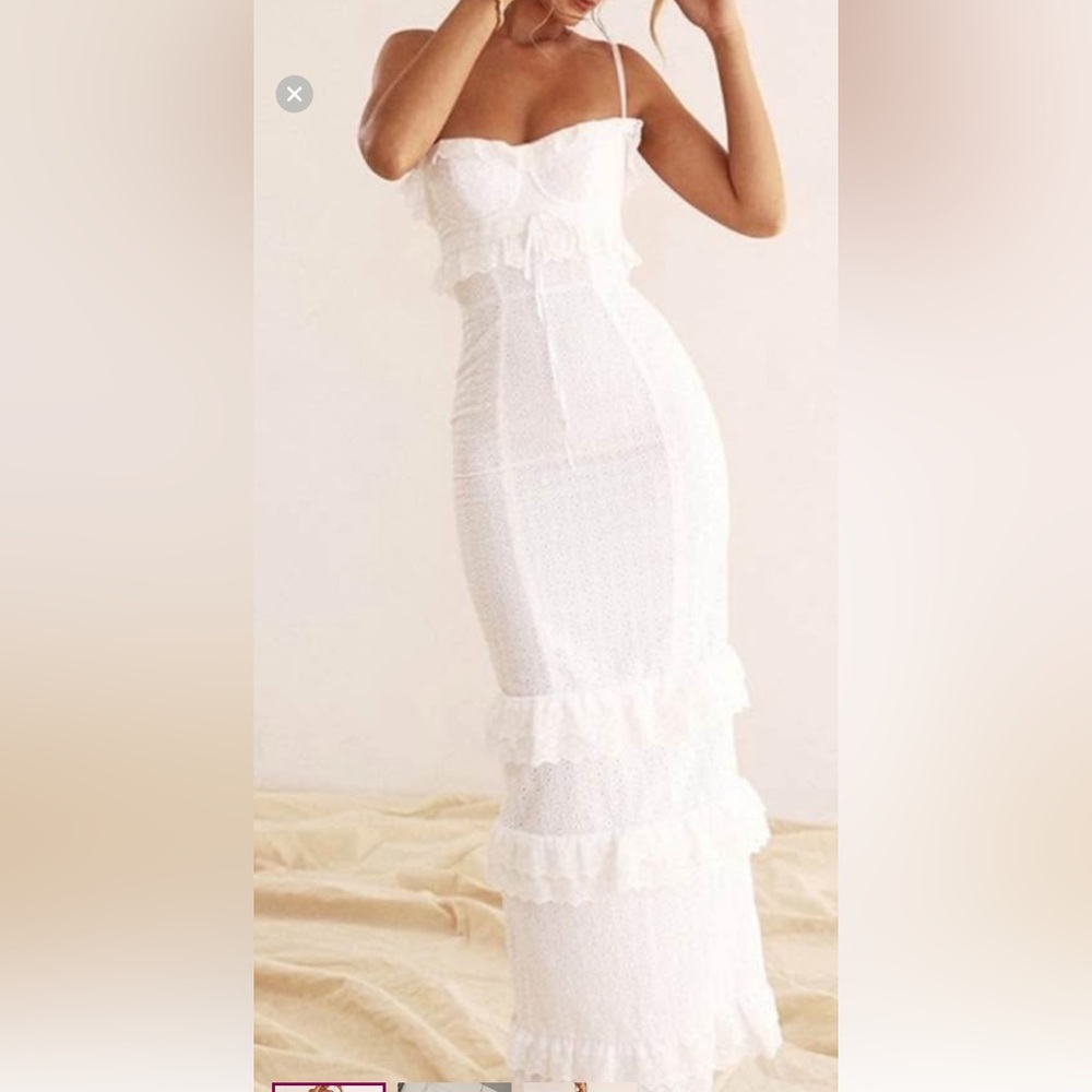 White Eyelet Maxi Dress commense